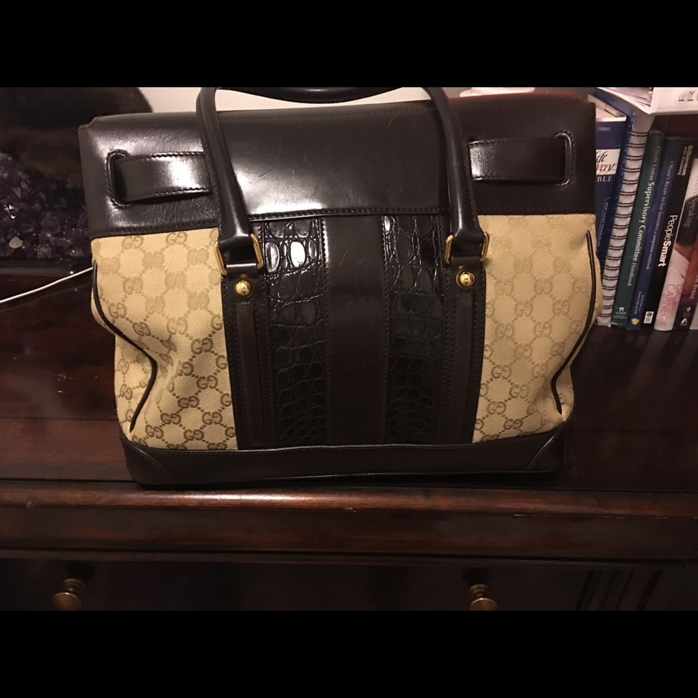Authentic Gucci Bag - Picture 4 of 8